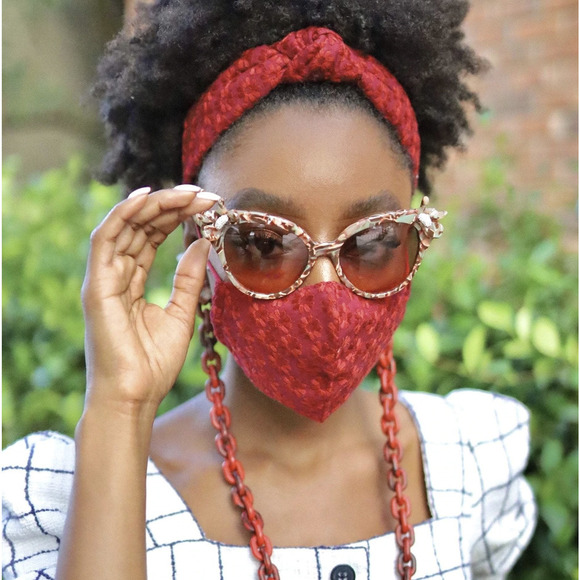 RARE Lele Sadoughi Resin Chain Link 14K Gold Sunglasses Mask Chain Red Black - Picture 4 of 5